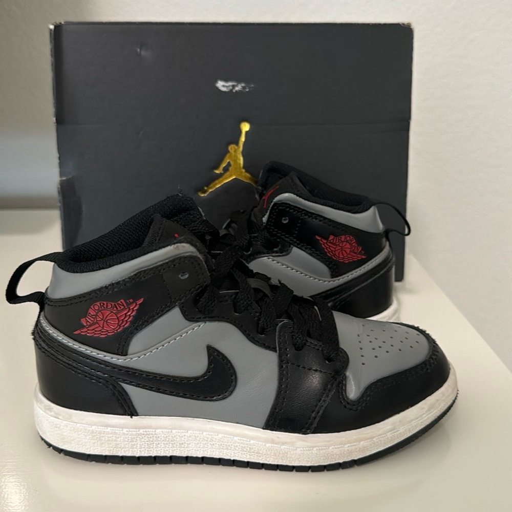Little kids Jordan 1 Mid, size 11c, black/gym red/particle gray